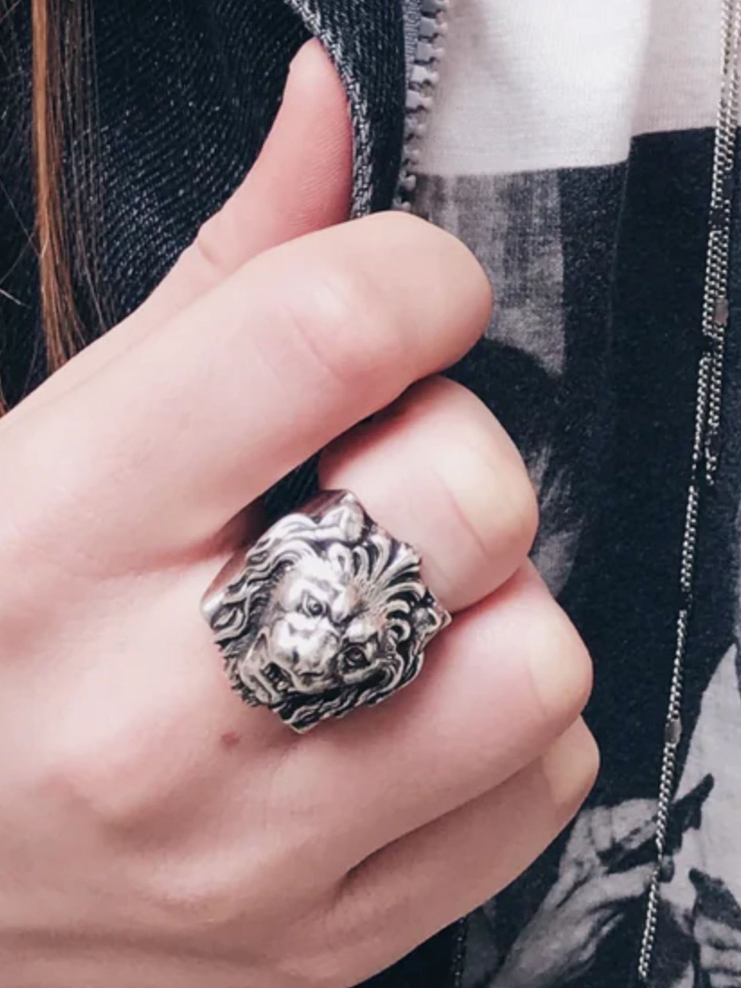 Lion ring