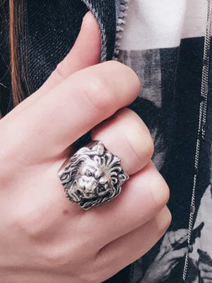 
                  
                    Lion ring
                  
                