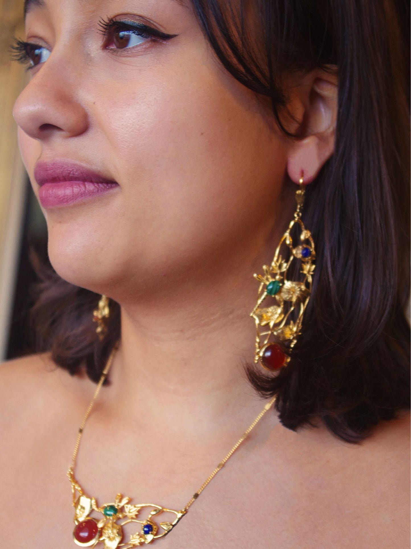 Boucles d'oreilles Giverny dorées Cornaline rouge et pierres fines colorées