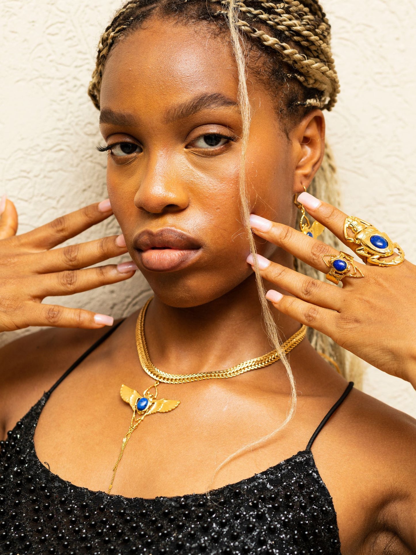 Choker Beetle Gold Lapis Lazuli Blue