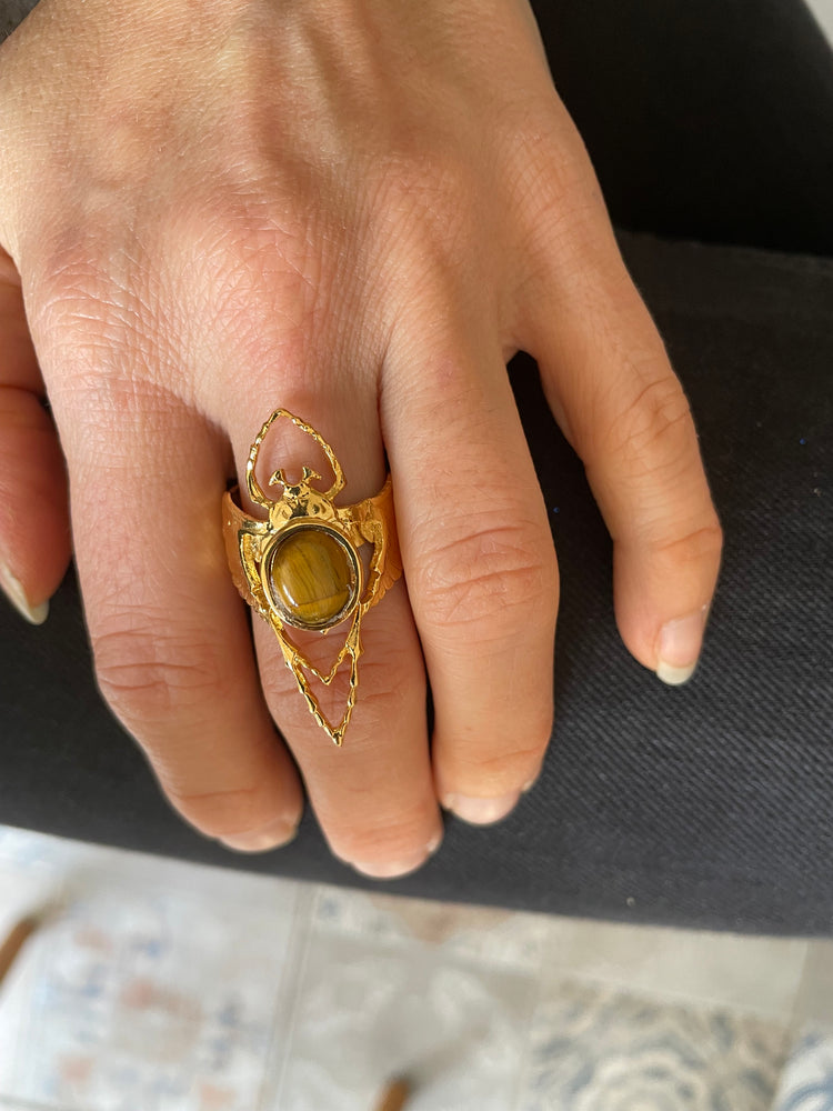 Ready to Ship Size 6-8 - Yellow Sapphire Winged Beetle Ring - Sun Scar –  Swank Metalsmithing