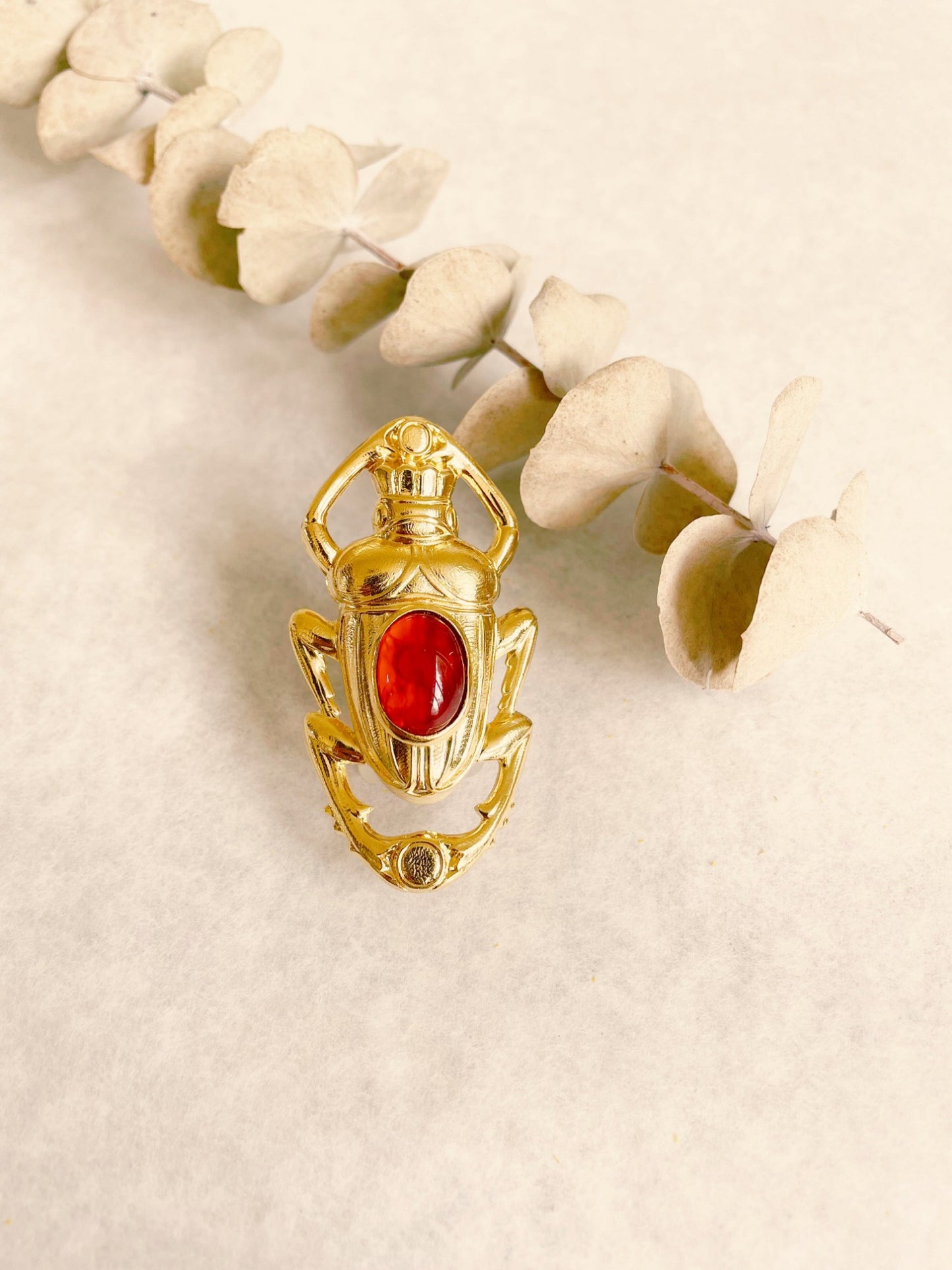 Golden Oscar Ring Carnelian