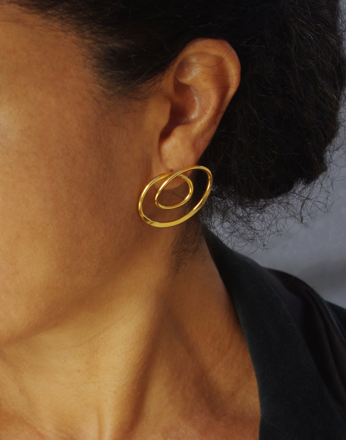 Infinity gold earrings