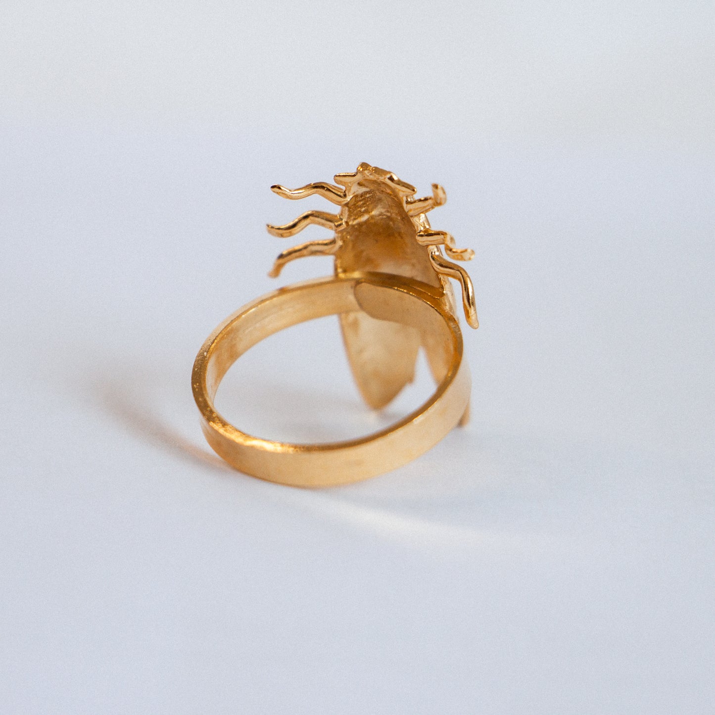 Petite Cigale Cica gold ring
