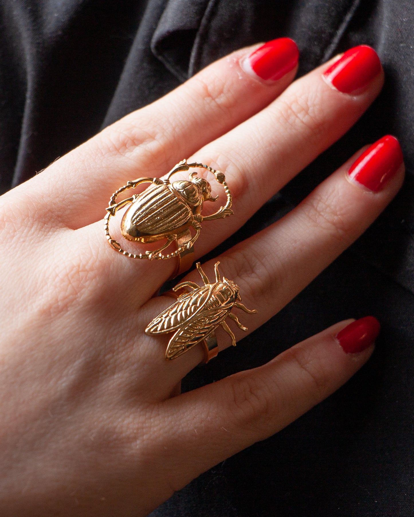 Petite Cigale Cica gold ring