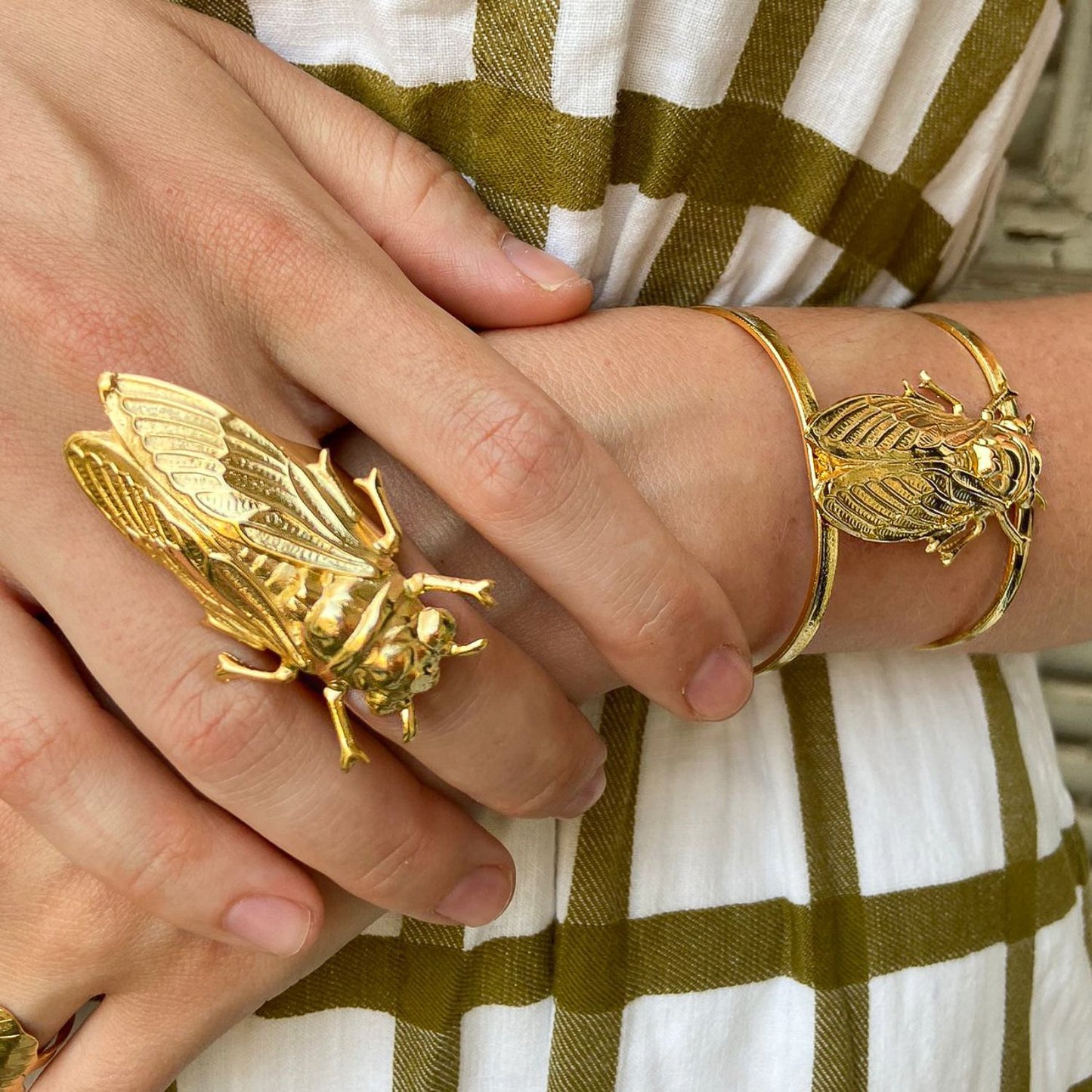 Golden Cicadas Ring
