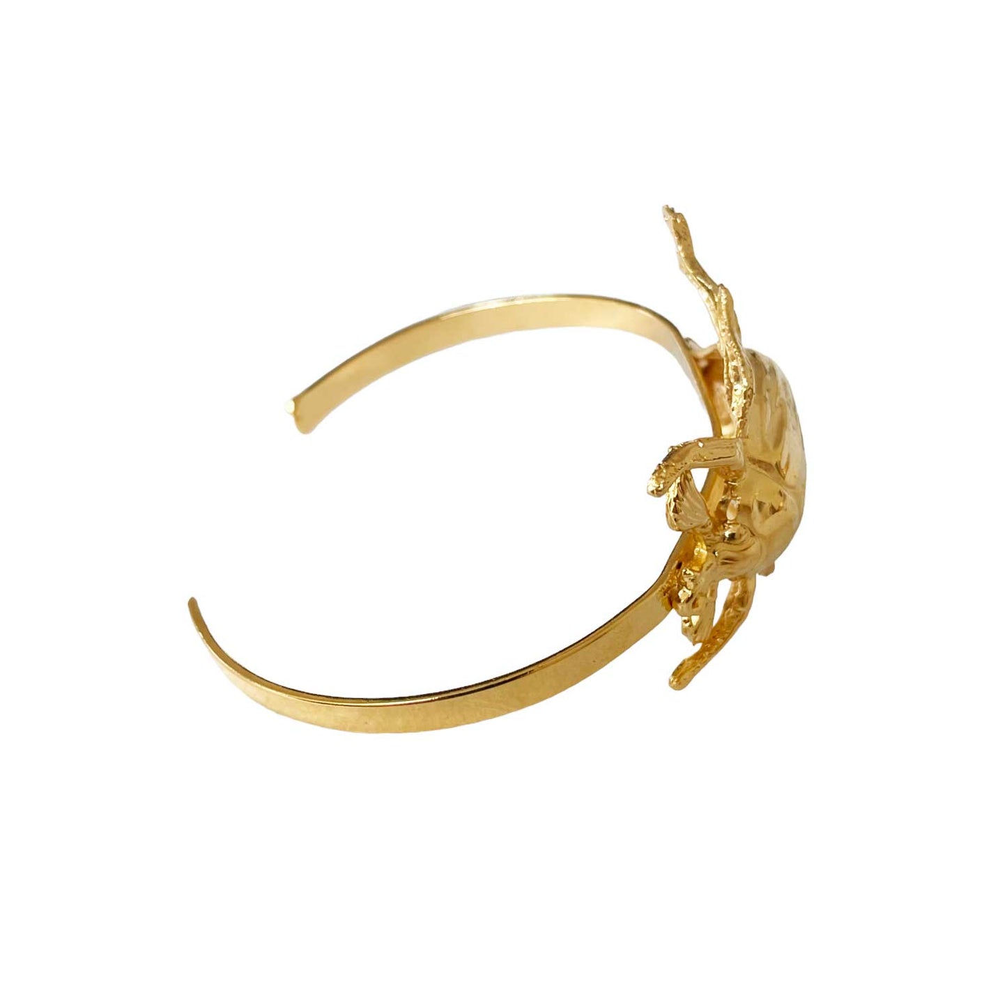 Woody beetle gold bracelet