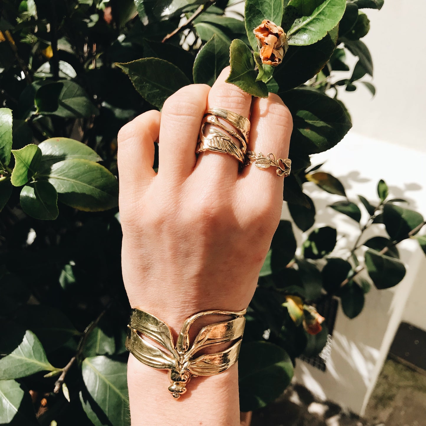 Curved Dragonfly Gold Bracelet