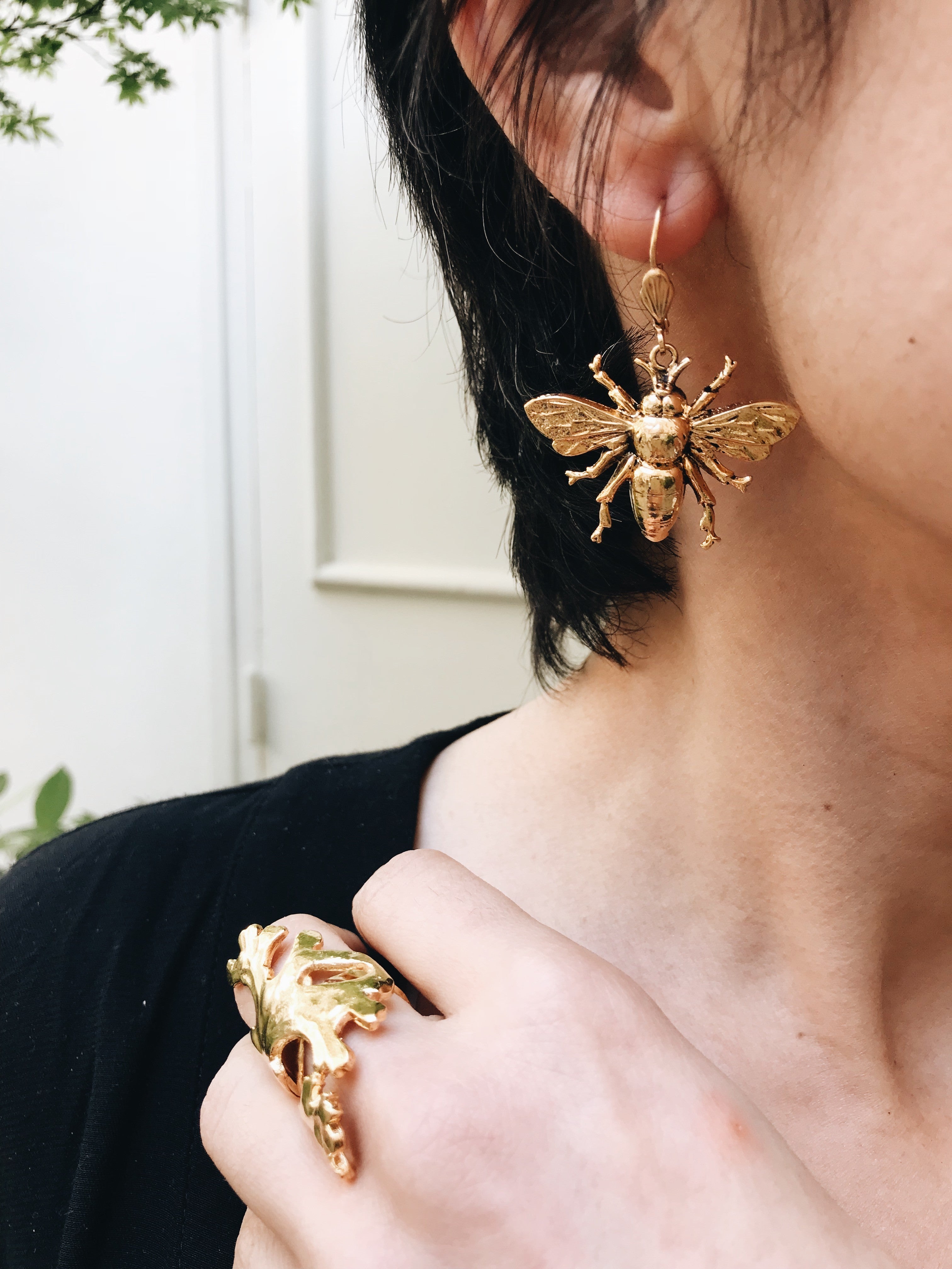 LOTTA DJOSSOU（ロッタジョスー）ヴァイオリン フープピアスear購入 boucles d'oreilles insecte,bijoux femme or fin,création fait main
