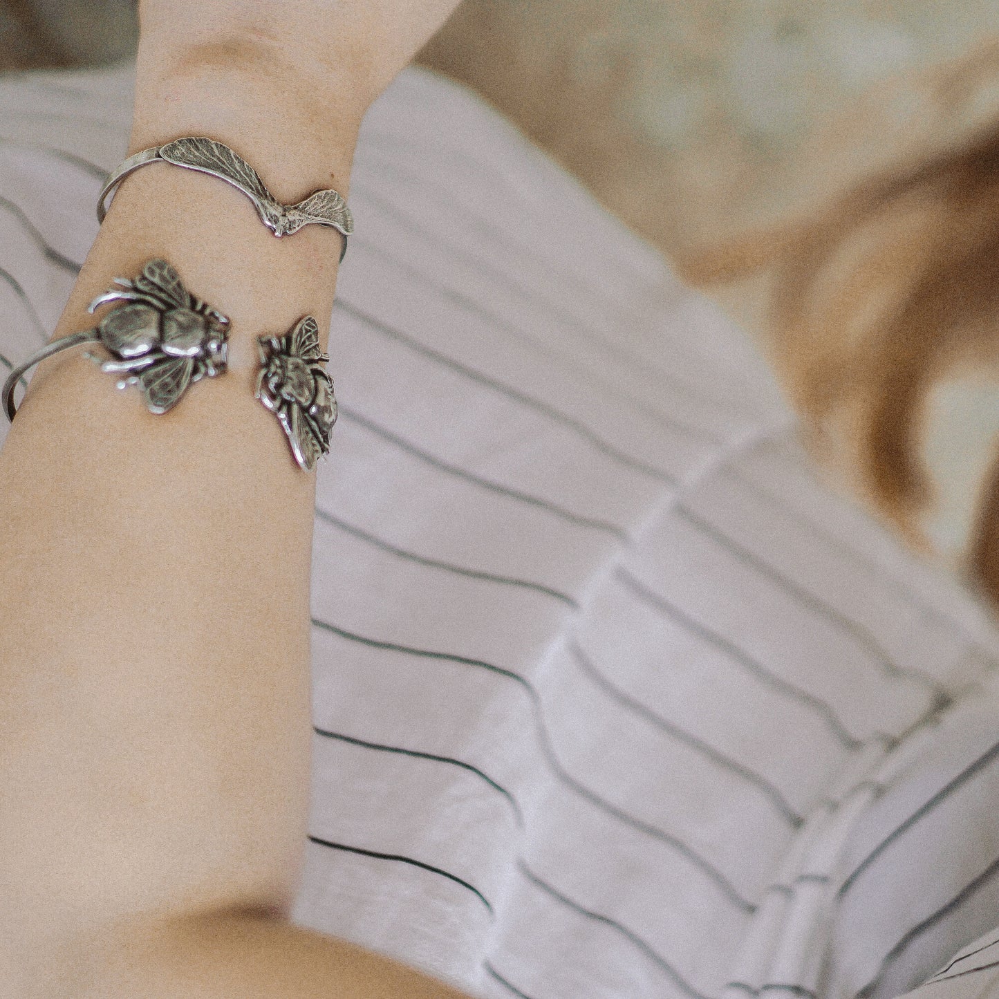 DOUBLE BEE BRACELET