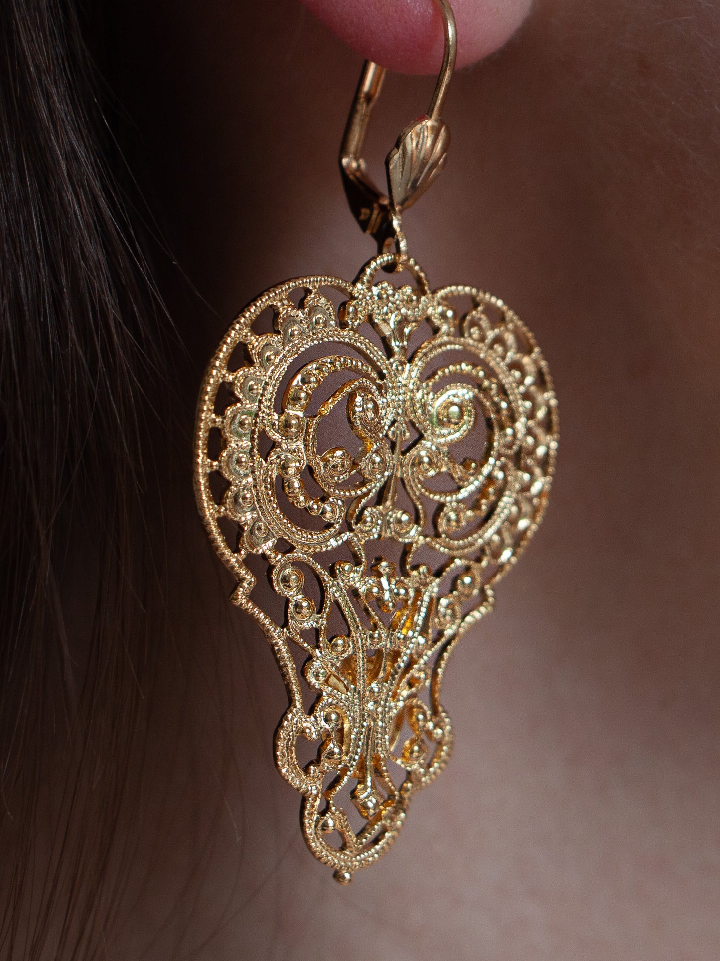 Filigree heart earrings, gold-plated