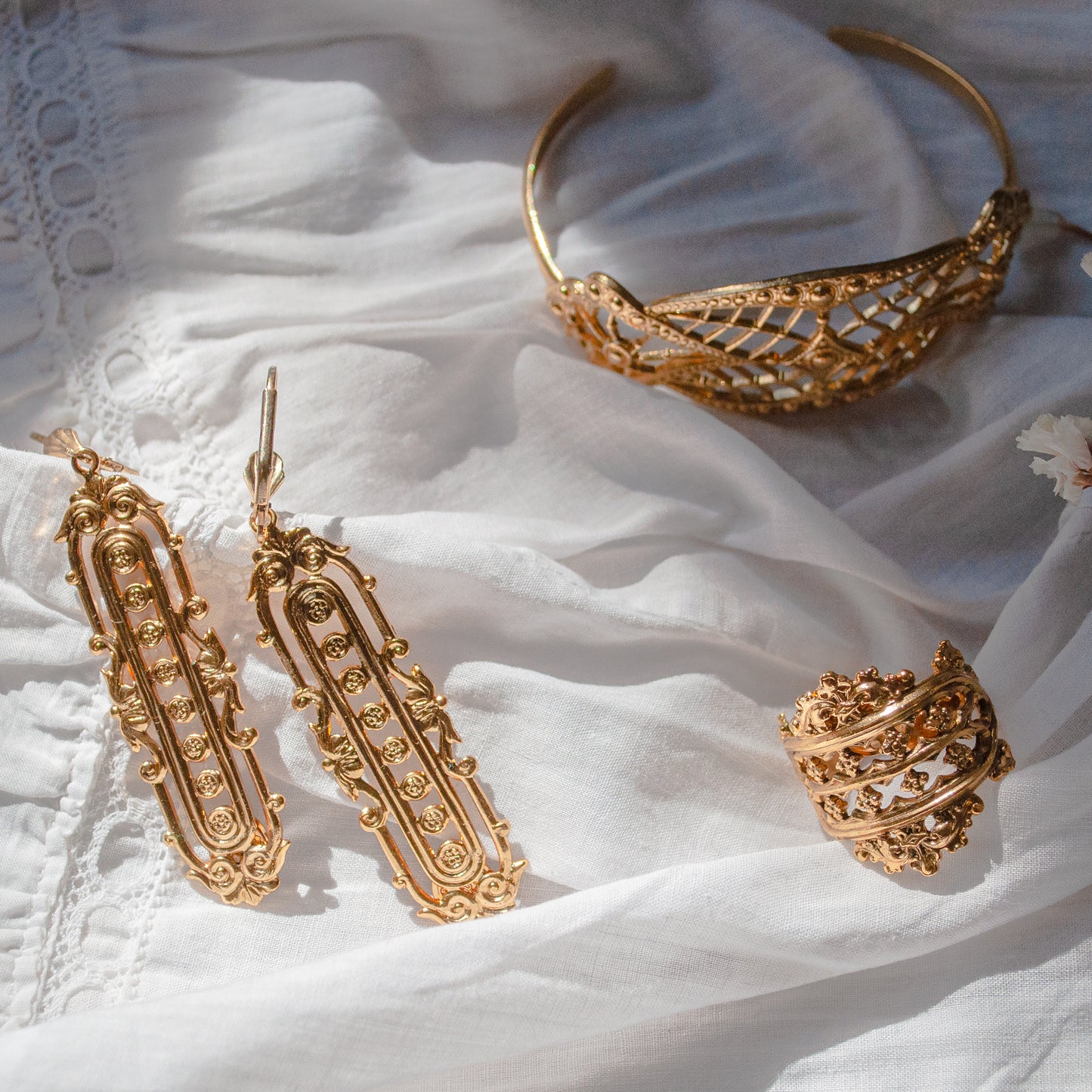Suna Gold Bracelet
