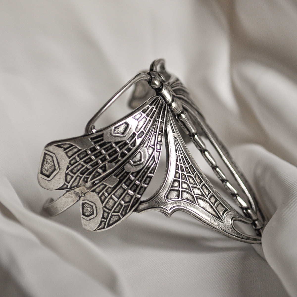 Flying Dragonfly Bracelet