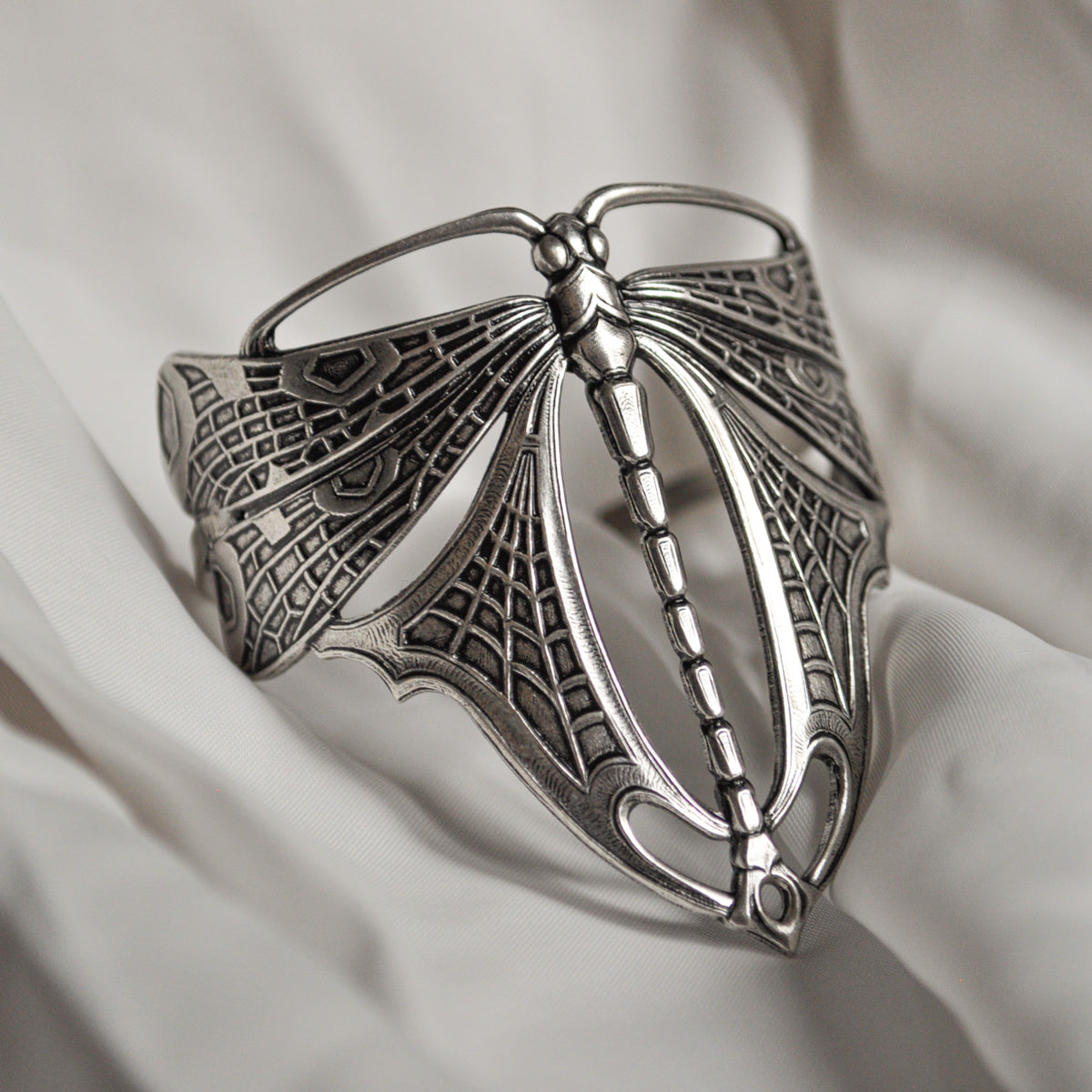 Flying Dragonfly Bracelet