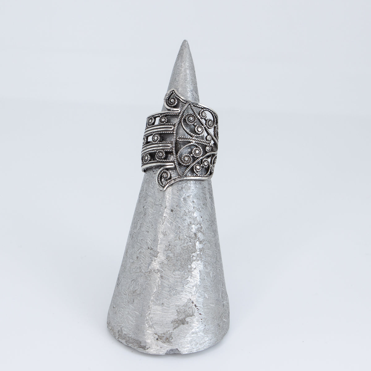 Hamsa Filigree Ring