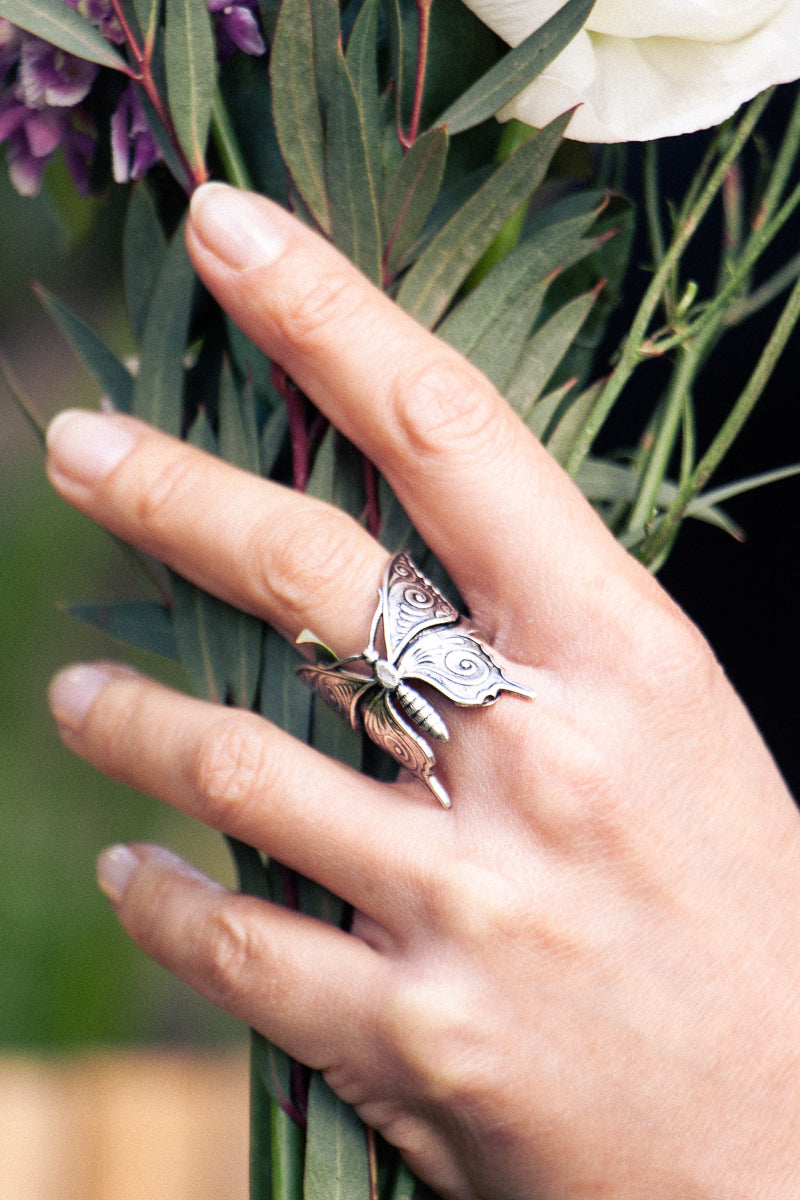 Butterfly ring