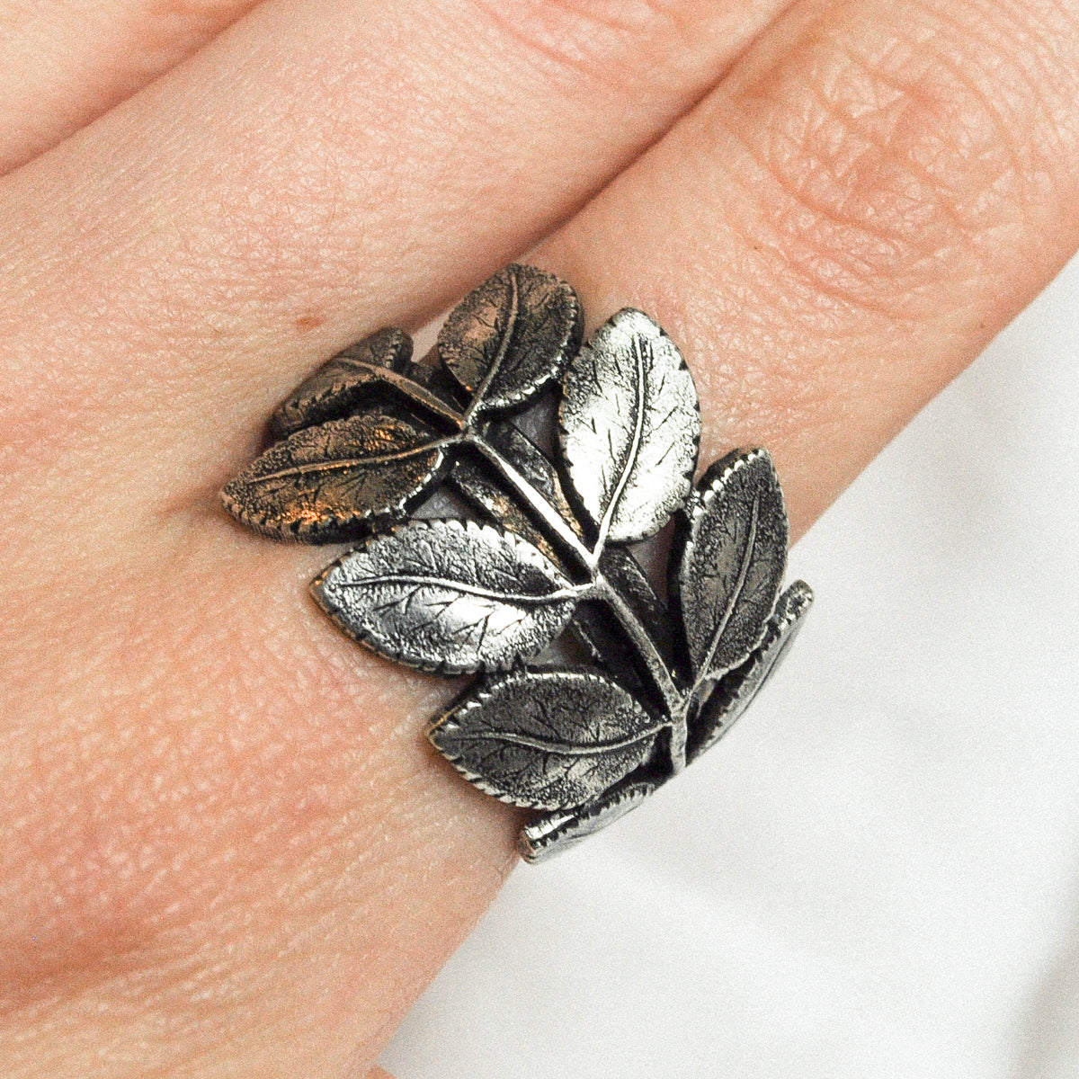 Acacia Leaf Ring