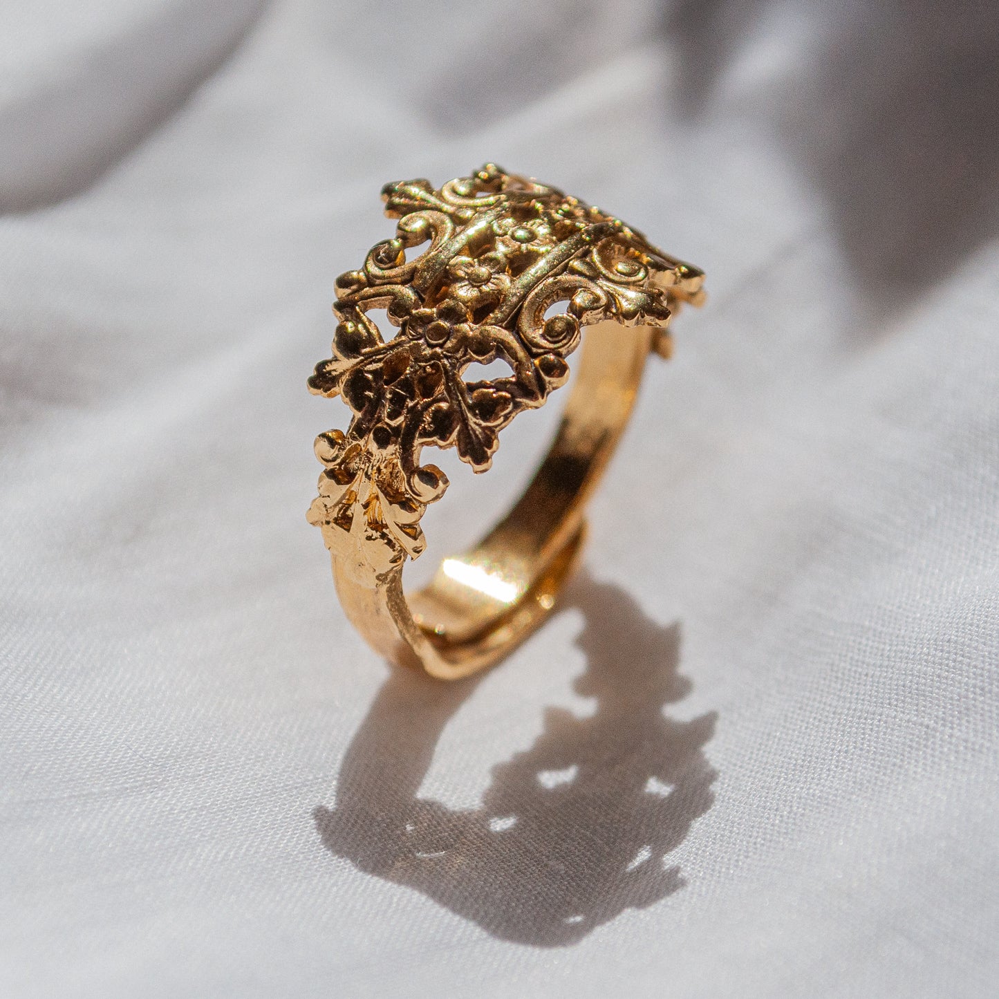 Little Baroque Gold Ring