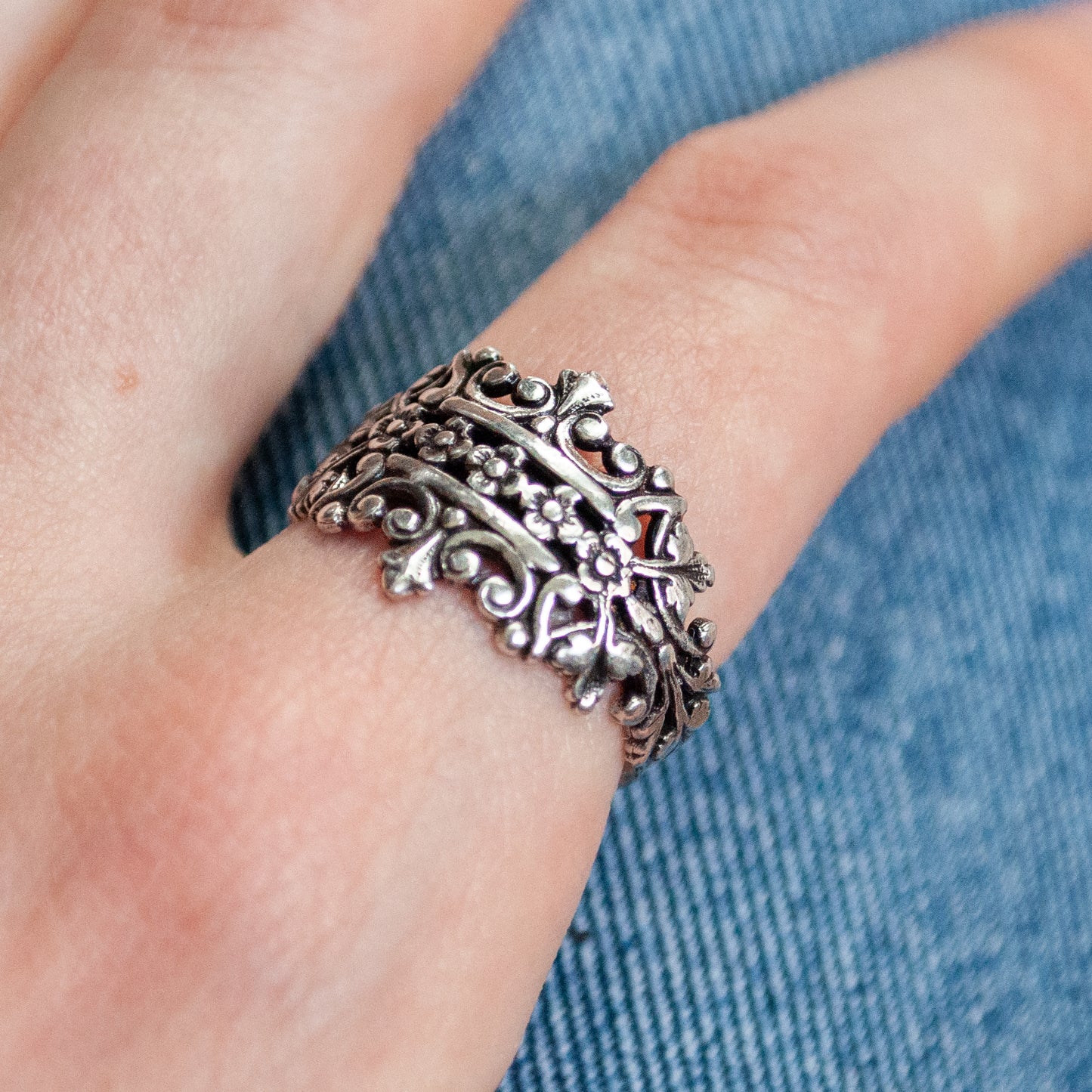 Little Baroque ring