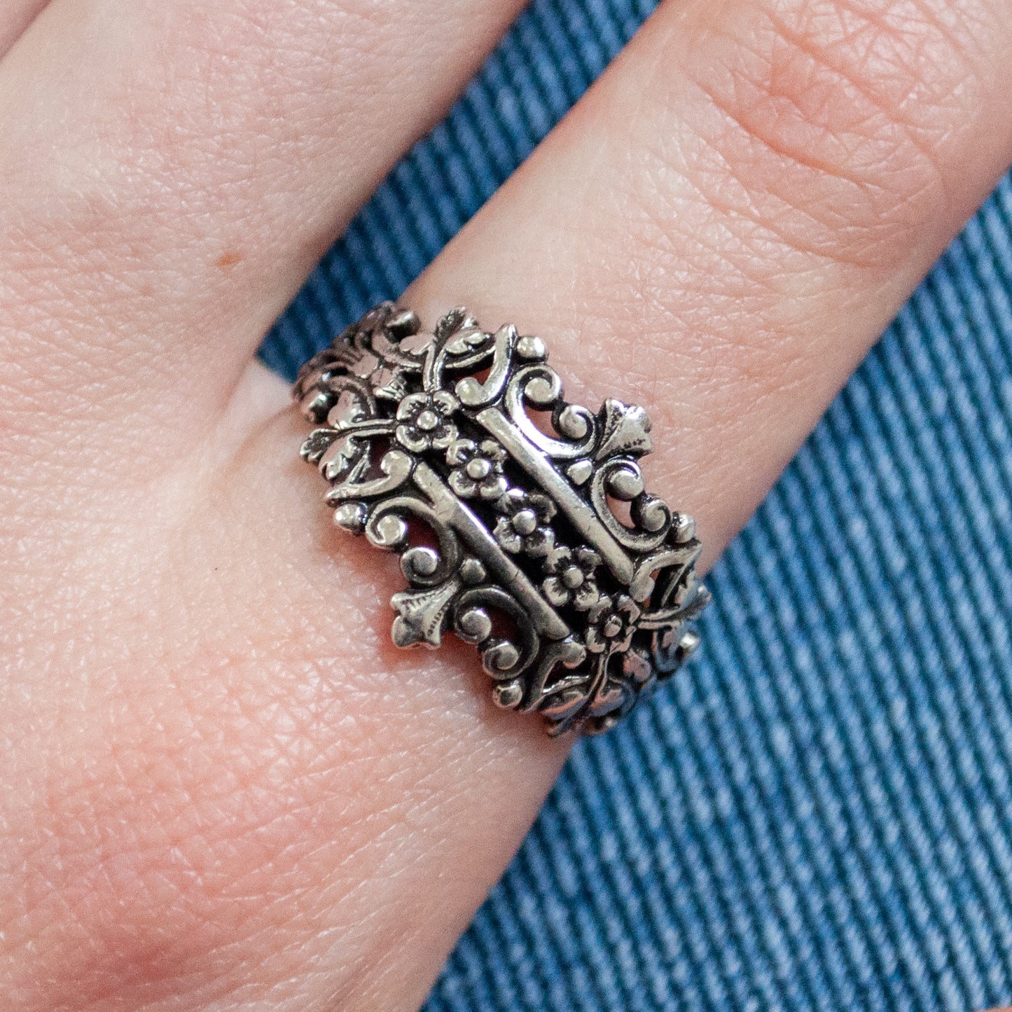 Little Baroque ring