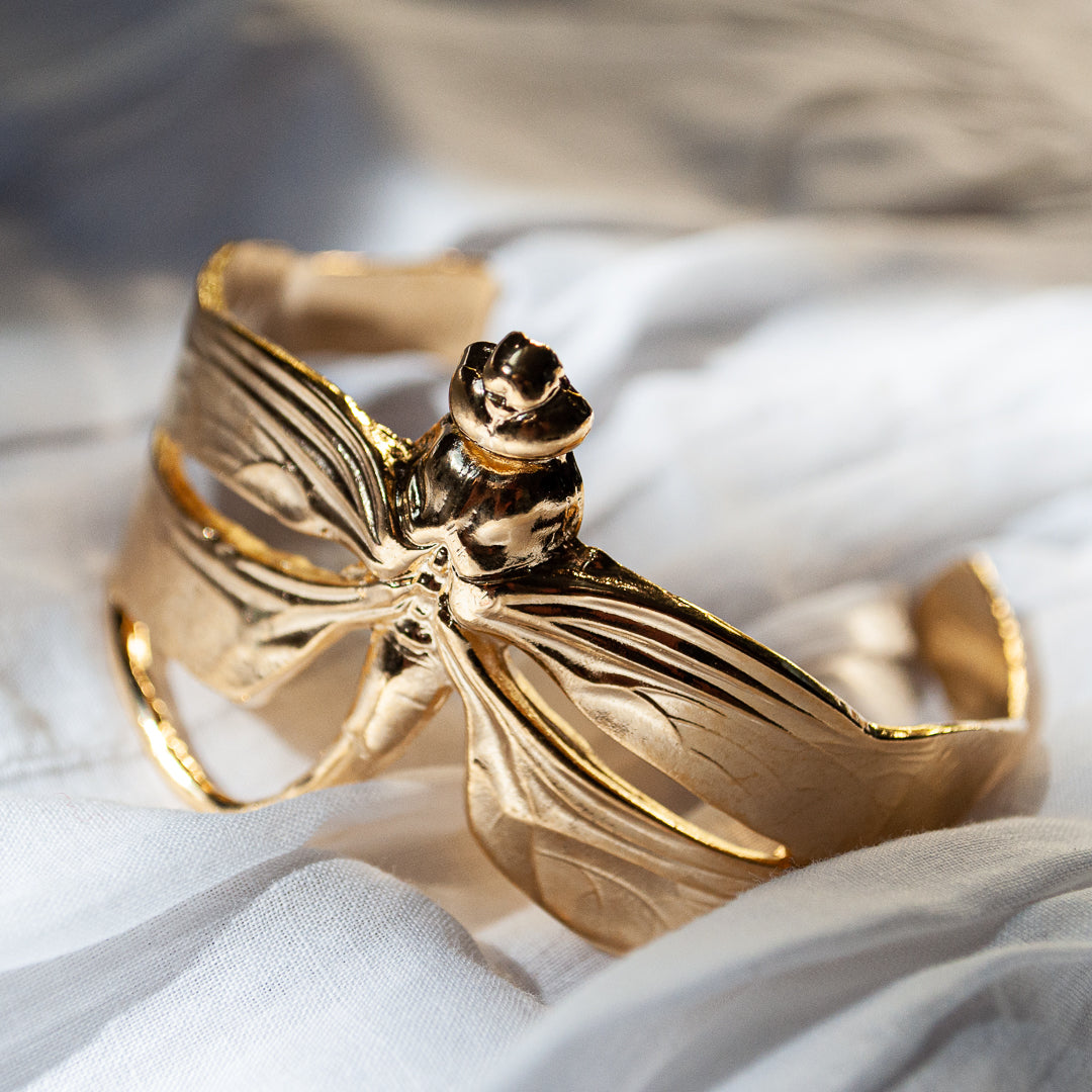 Curved Dragonfly Gold Bracelet