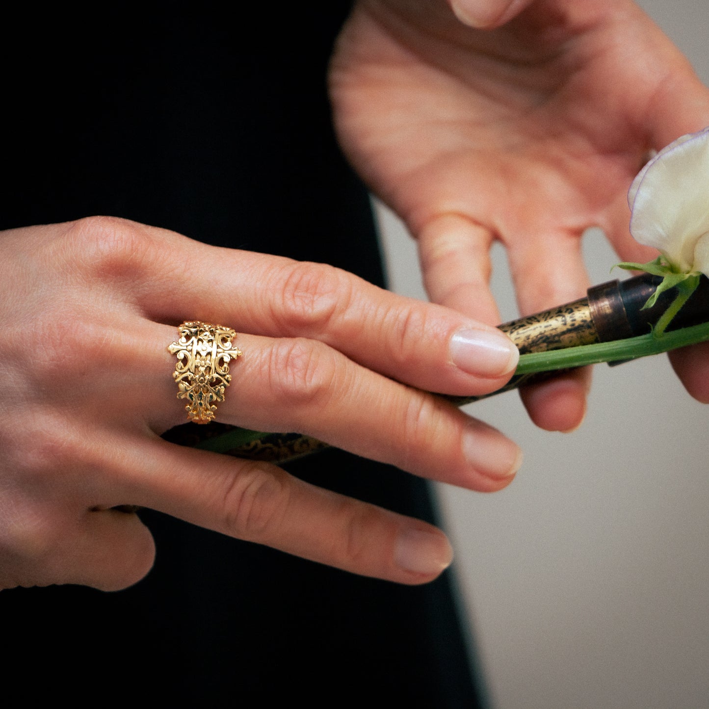 Little Baroque Gold Ring