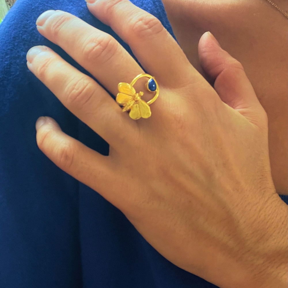 
                  
                    Bague Dorée Sun Papillon Lapis
                  
                