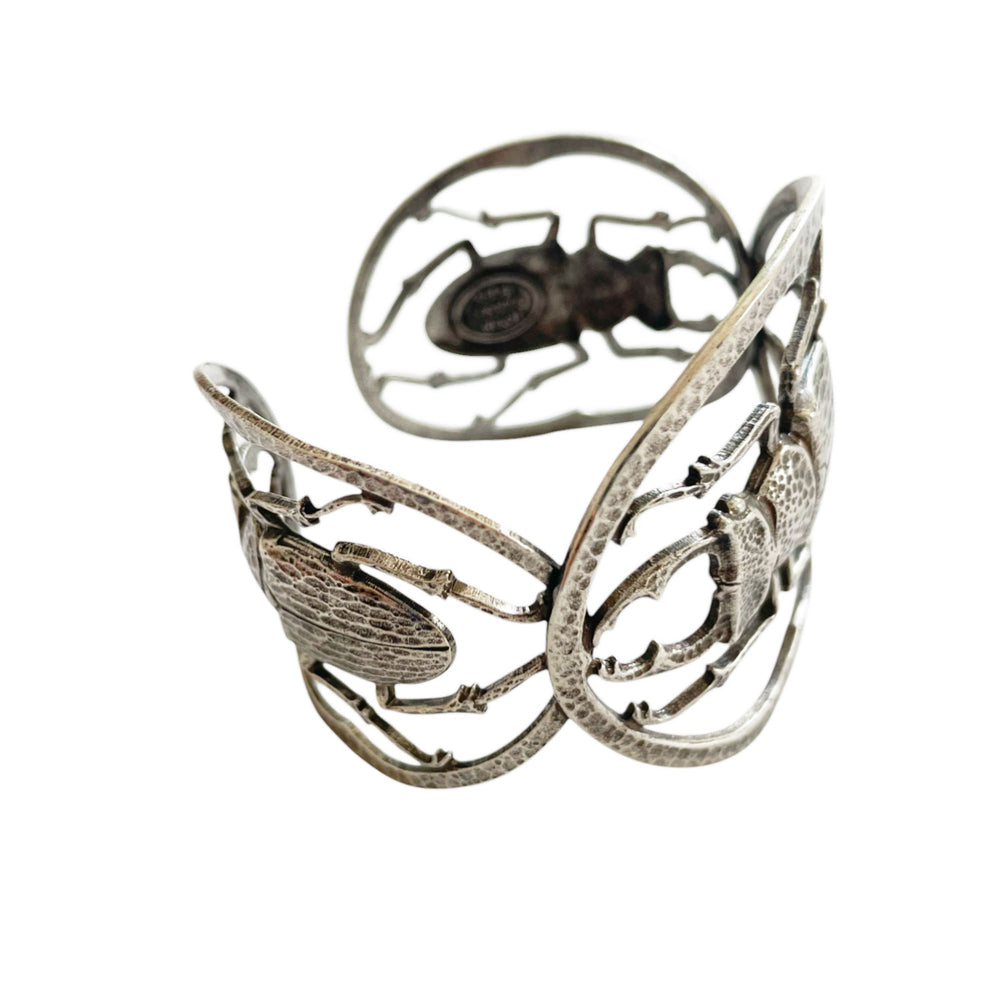 
                  
                    Bracelet Manchette 4 Scarabée Maddie argenté
                  
                