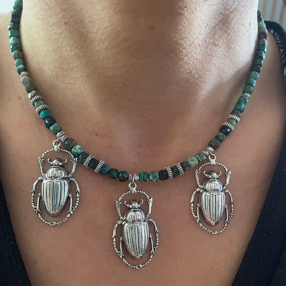 Collier Pierres et Scarabée Cléo argenté