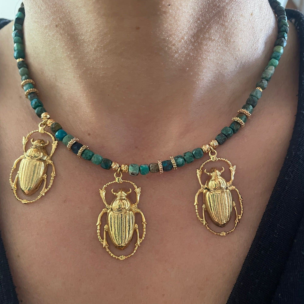 Collier Pierres et Scarabée Cléo doré