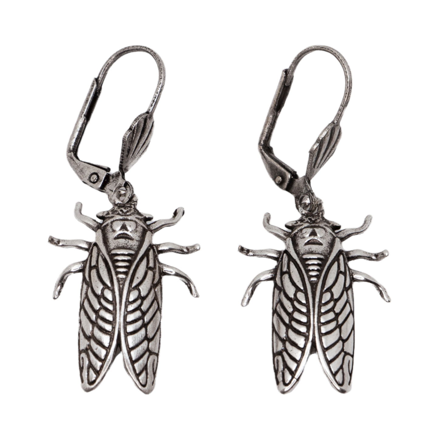 Boucles d'oreilles petite cigale argentées