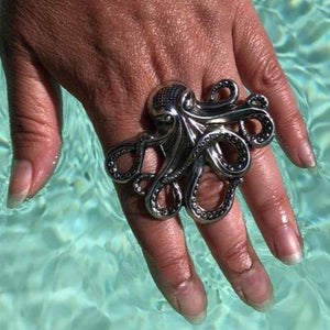 
                  
                    Bague Octopus
                  
                